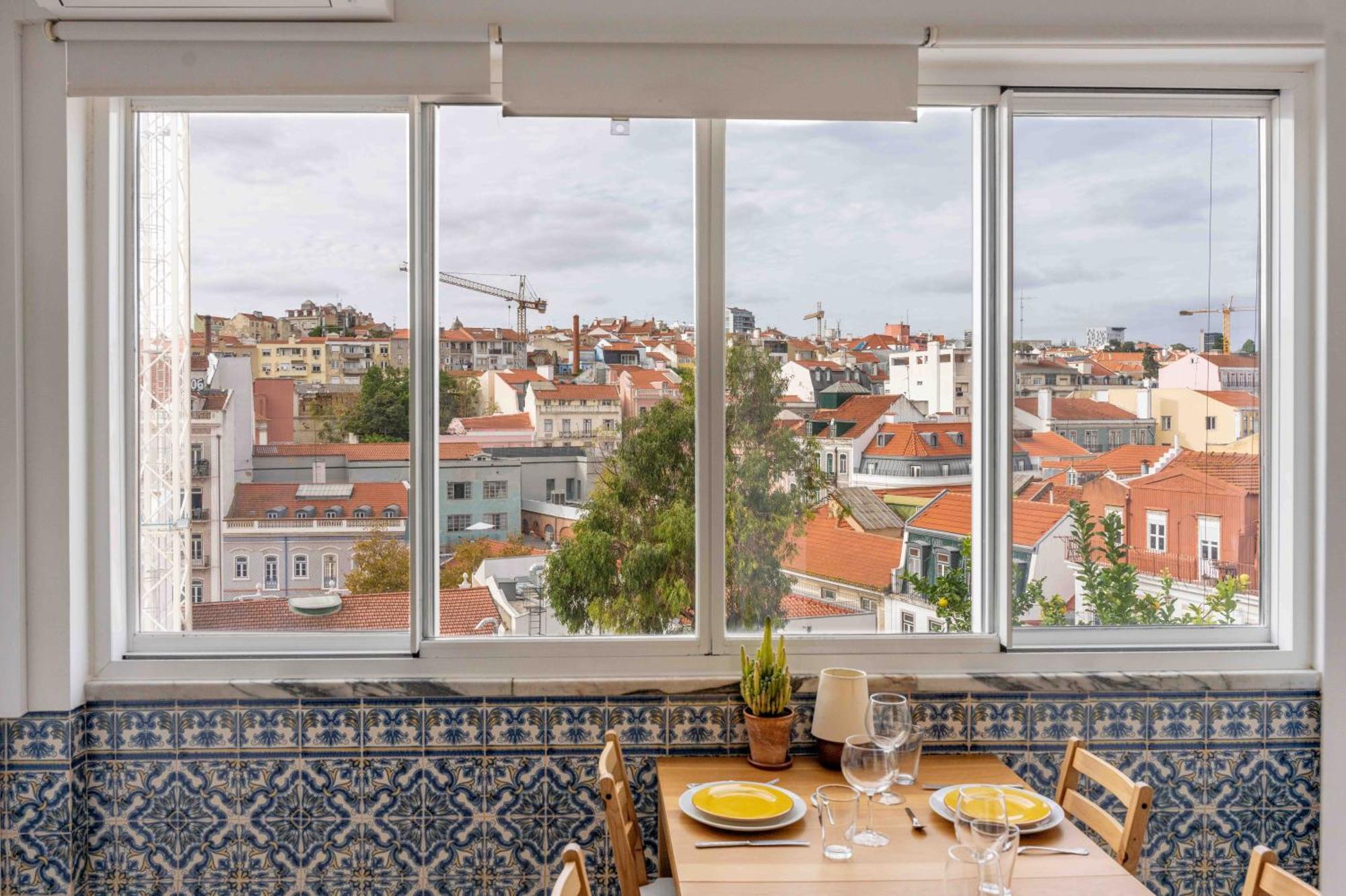 Hidden Gem 1 In City Center Lisbon Exterior photo